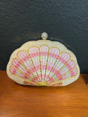 Isaac Mizrahi VIRAL Pink Shell Grasscloth Clutch Handbag Tik Tok Viral